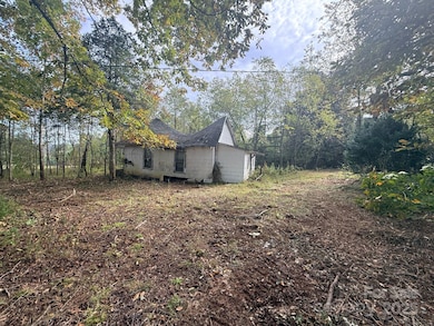 2048 Rader Cir, Morganton, NC 28655 - photo 4