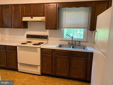 14949 Leeland Rd, Upper Marlboro, MD 20774 - photo 4