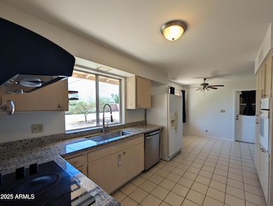 4221 E Sahuaro Dr, Phoenix, AZ 85028 - photo 7