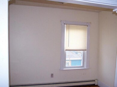 258 Randall St unit 2nd Floor, Pawtucket, RI 02860 - photo 5