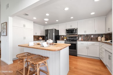 1688 Dockside Ln Camarillo-17