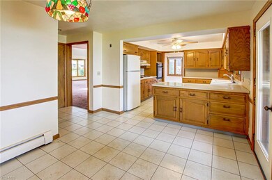 5143 Edgewater Dr, Sheffield Lake, OH 44054 - photo 3