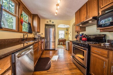 7 Kitchen