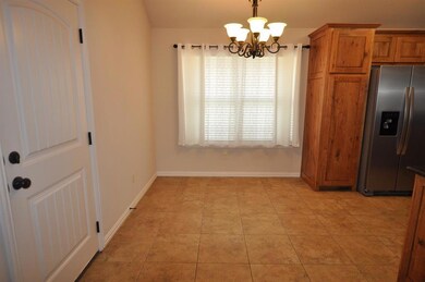 1261 Newcastle Dr, Weatherford, TX 76086 - photo 5