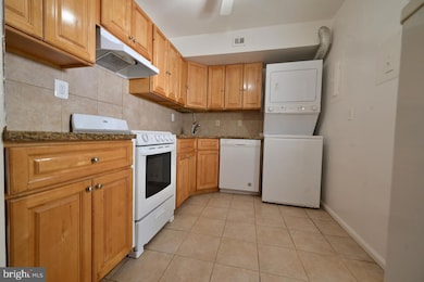 656 Azalea Dr unit 4-656, Rockville, MD 20850 - photo 6
