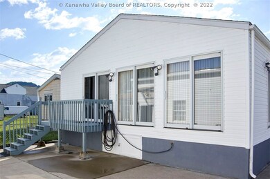 331 18th St, Dunbar, WV 25064 - photo 7