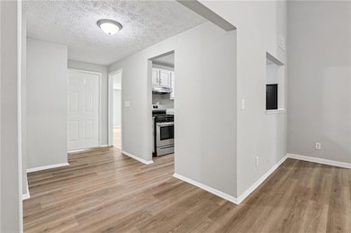 750 Stonedraw Ct, Stone Mountain, GA 30083 - photo 6