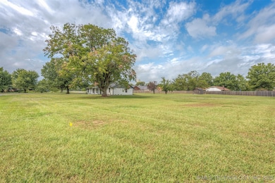 11971 Stonehedge Dr, Claremore, OK 74017 - photo 3