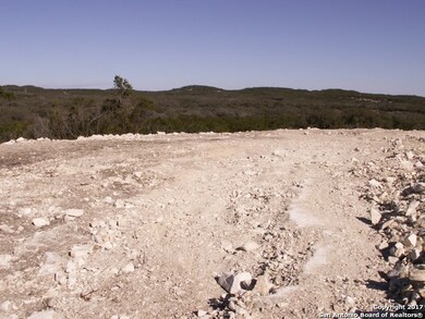 6439 County Road 251, Hondo, TX 78861 - photo 3