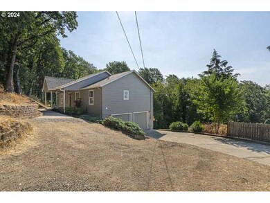 909 NE Center St, Sheridan, OR 97378 - photo 3