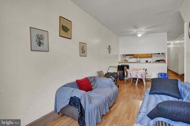 208 N 9th St, Reading, PA 19601 - photo 4