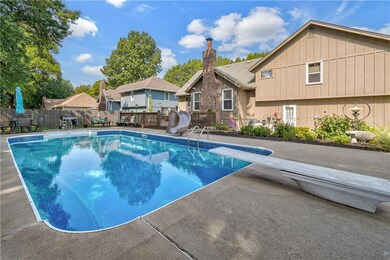 1512 NW Ashton Dr, Blue Springs, MO 64015 - photo 2