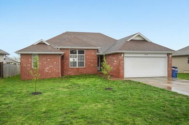 940 Canyon Ln, Nixa, MO 65714 - photo 2