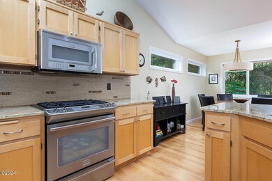 Kitchen_Range Oven