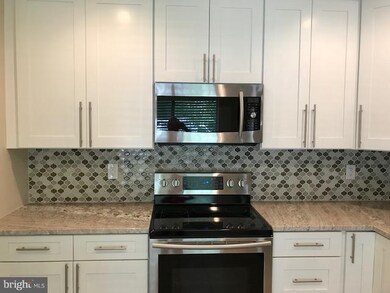 2277 Chestnut Burr Ct, Reston, VA 20191 - photo 3