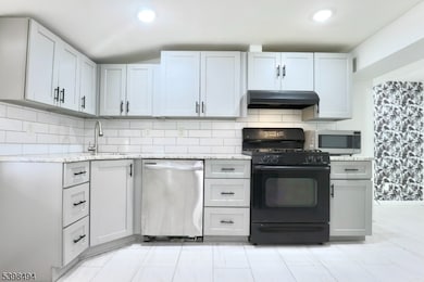 220 E Munsell Ave unit 1, Linden, NJ 07036 - photo 7