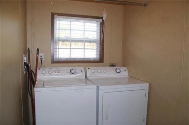 127 Les Ferrell Rd, Stewart, TN 37175 - photo 4