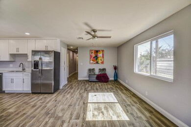 2515 E Hubbell St, Phoenix, AZ 85008 - photo 4