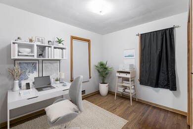 618 N Berwick Blvd, Waukegan, IL 60085 - photo 5