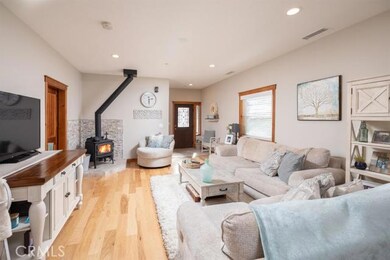 31946 Encina Way, Running Springs Area, CA 92382 - photo 3