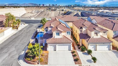 3434 Commendation Dr, Las Vegas, NV 89117 - photo 4