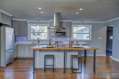 216 Southcrest Dr SW, Huntsville, AL 35802 - photo 7