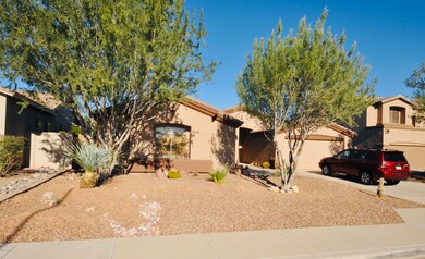 2207 S Valle Verde Cir unit 8, Mesa, AZ 85209 - photo 2