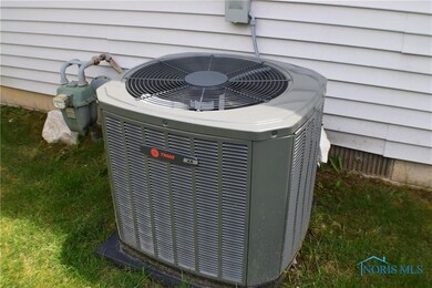 108 Lavine St unit C108, Woodville, OH 43469 - photo 5