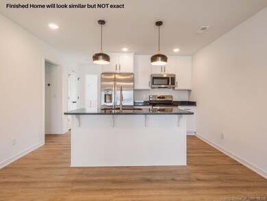 849 Wolf Run Park Blvd, Jeffersonville, IN 47130 - photo 5