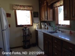 1858-1 kitchen.jpg