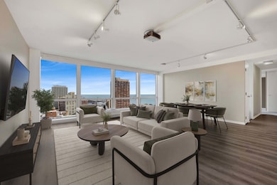 Commonwealth Plaza Condominium unit 2718, Chicago, IL 60657 - photo 5