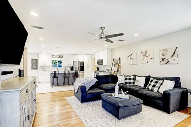 5213 De Lange Ln, Houston, TX 77092 - photo 3