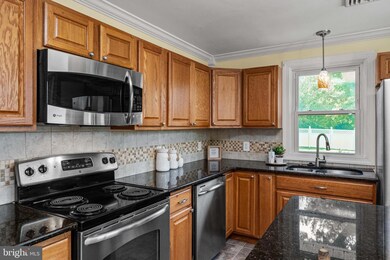 356 N Price St, Pottstown, PA 19464 - photo 7