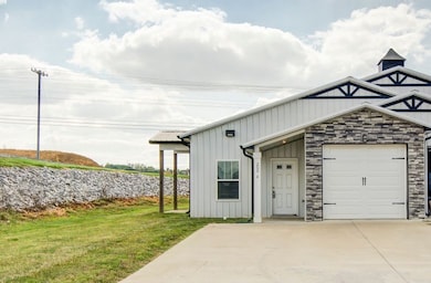 200 Bainbridge Dr unit A, Clarksville, TN 37043 - photo 2