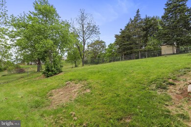 381 Walton St, Strasburg, VA 22657 - photo 5