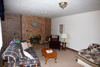 925 Collins Ave, Marysville, OH 43040 - photo 7