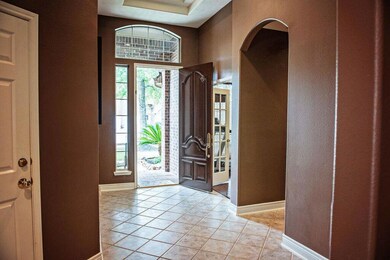 11807 Gatesden Dr, Tomball, TX 77377 - photo 2