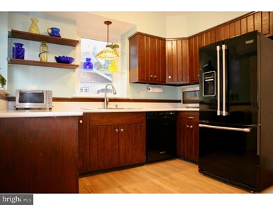 102 W Circular Ave, Paoli, PA 19301 - photo 6