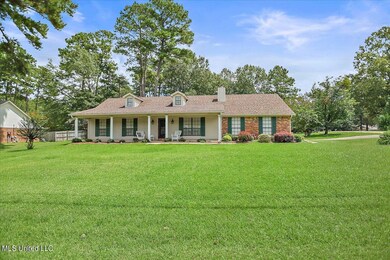 02-909 W Lake Dockery Dr