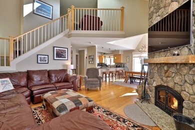 82 Daybreak Dr unit J-203, Ludlow, VT 05149 - photo 4