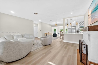 801 NE 19th Terrace, Fort Lauderdale, FL 33304 - photo 4