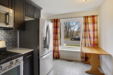 750 Suffolk Ave, Westchester, IL 60154 - photo 5