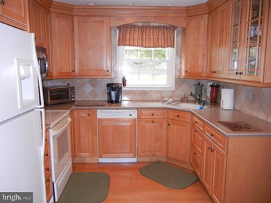 201 Copples Ln, Wallingford, PA 19086 - photo 6