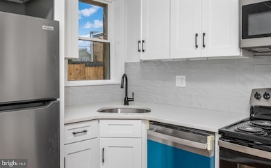 2042 E Somerset St, Philadelphia, PA 19134 - photo 2