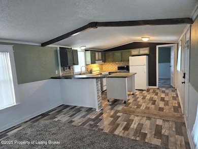 B kitchen (1) (Medium)
