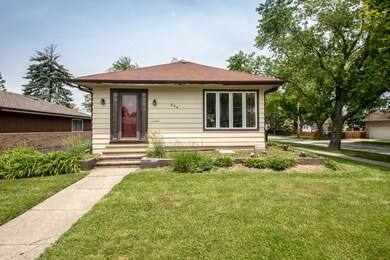 894 Rose Ave, Des Plaines, IL 60016 - photo 2