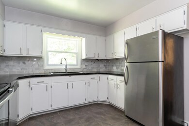 3323 Croyden-2