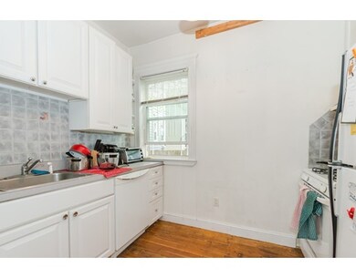 14 Hamlin St, Cambridge, MA 02141 - photo 5