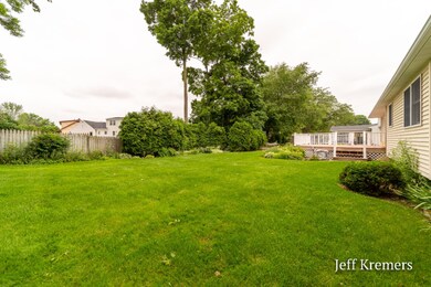 3492 Algonac-25