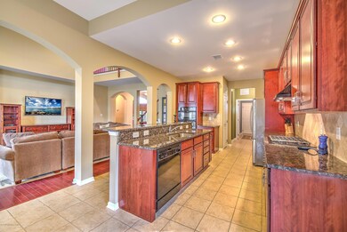 016_KITCHEN